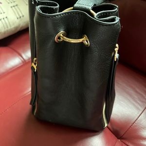 LEATHER BLACK HANDBAG
